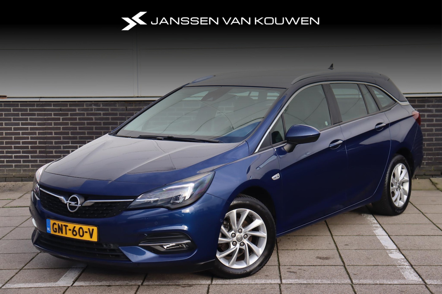 Opel Astra Sports Tourer - 1.2 Elegance *Climate * Stuur-Stoelverwarming * All Season Banden - AutoWereld.nl