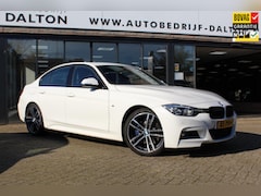 BMW 3-serie - 318i M Sport AUTOMAAT / 1e EIGENAAR /NAVIGATIE / LEER /LAGE KM