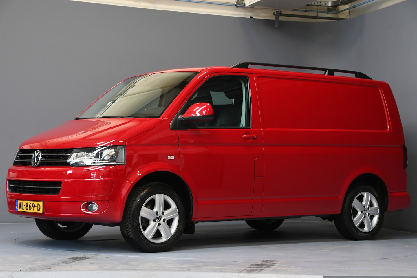 Volkswagen Transporter - 2.0 TDI L1H1 DC Comfortline XENON | PDC | LEDER - AutoWereld.nl