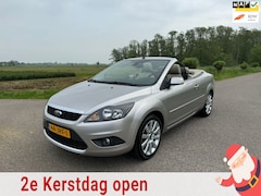 Ford Focus Coupé-Cabriolet - 2.0 Titanium / Automaat / Airco / Leder / Voorstoel Verwarmd / Cruise Controle / Originele