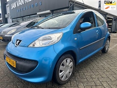 Peugeot 107 - 1.0-12V XS Automaat apk 28-11-2025 airco 5 drs