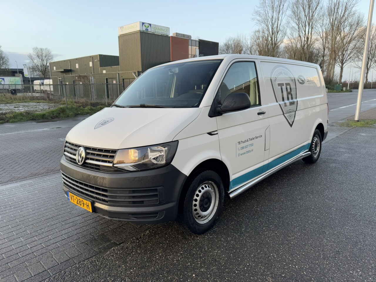 Volkswagen Transporter - 2.0 TDI L2H1 Comfortline*Navi*Airco*EXPORT* - AutoWereld.nl