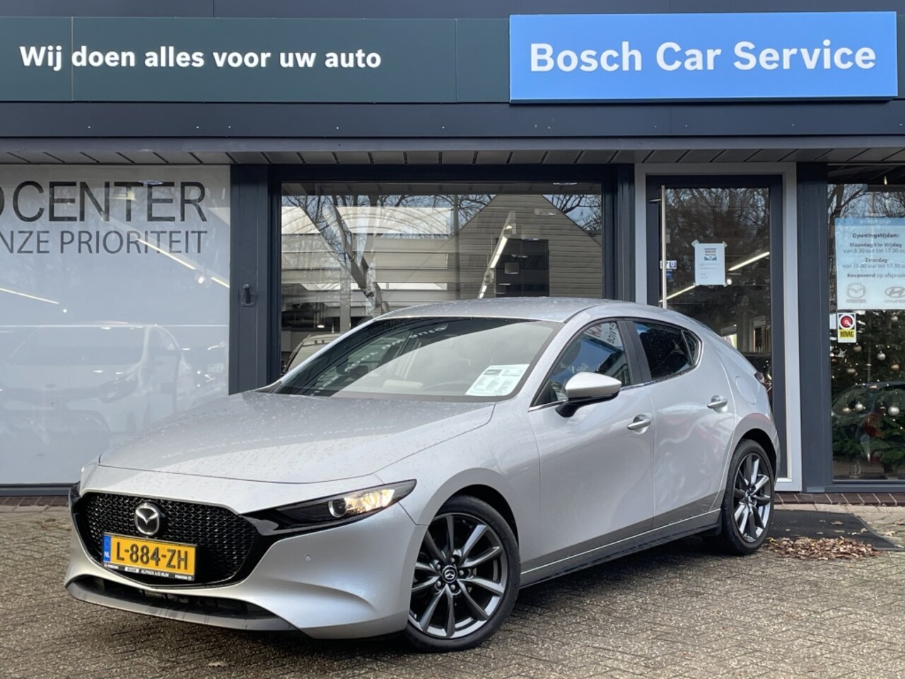 Mazda 3 - 2.0 SA-X 180 Comfort Bose | Leer | Camera - AutoWereld.nl