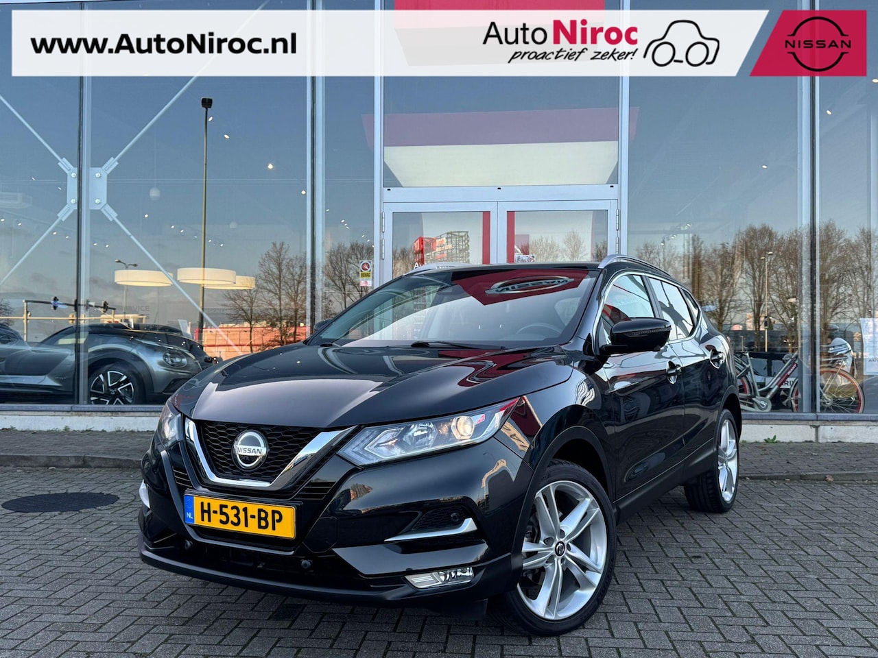 Nissan Qashqai - 1.3 DIG-T N-Connecta | TREKHAAK | NAVIGATIE | 360° CAMERA | - AutoWereld.nl