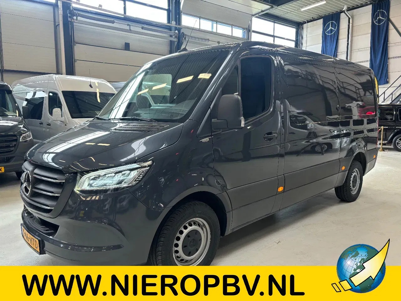 Mercedes-Benz Sprinter - 319CDI L2H1 PRO Automaat Airco Cruisecontrol Led 3500KG Trekhaak Apple CarPlay NIEUW - AutoWereld.nl