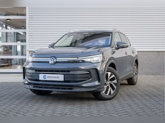 Volkswagen Tiguan - 1.5 eTSI 150PK DSG Life Edition |Trekhaak | Winterpakket| Camera |