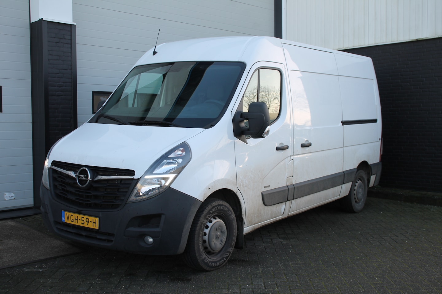 Opel Movano - 2.3 Turbo 136PK L2H2 2x Schuifdeur EURO 6 - Airco - Navi - Cruise - € 15.950,- Excl. - AutoWereld.nl