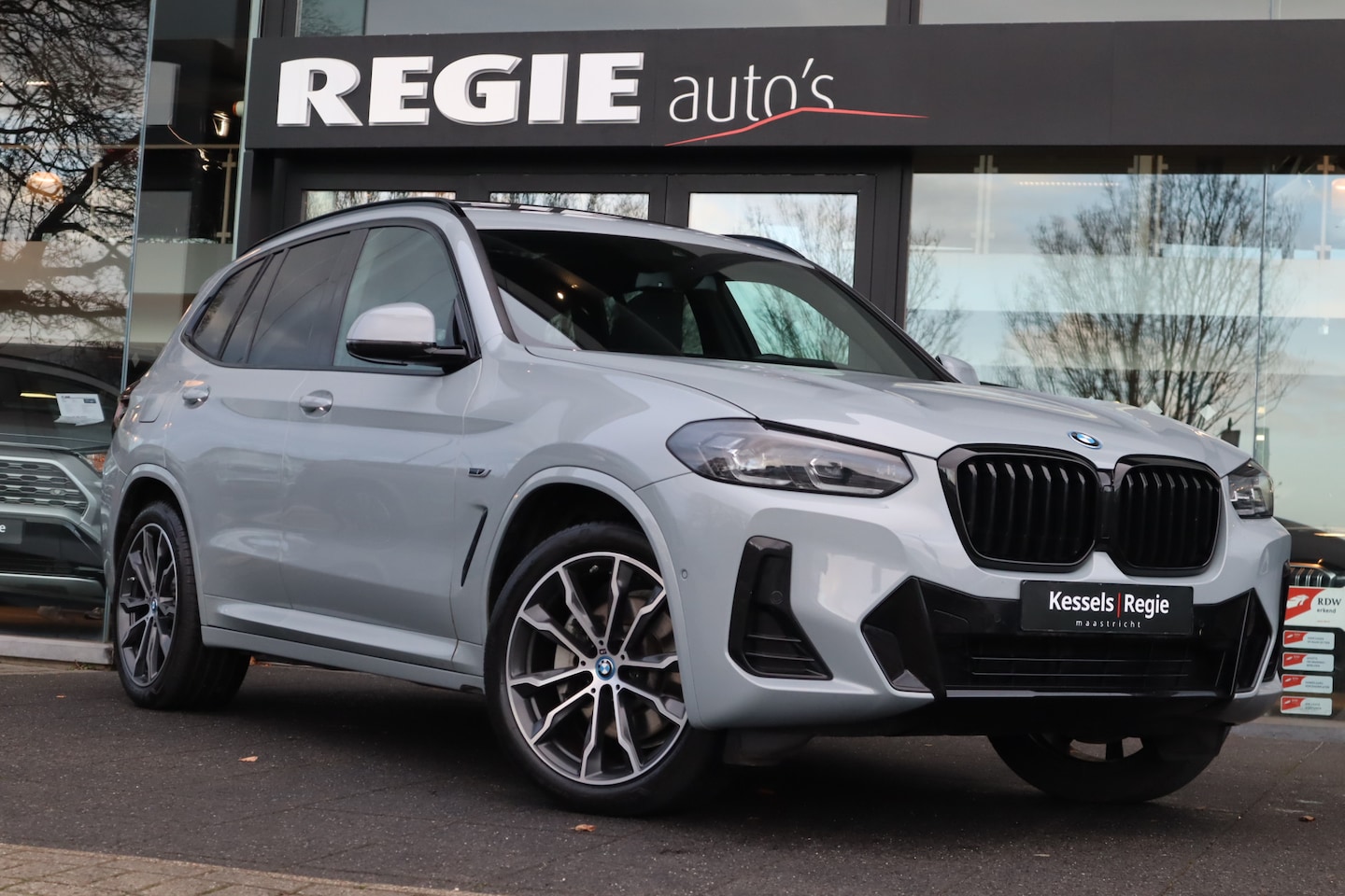 BMW X3 - xDrive30e M Sport Schuifdak HuD Camera LED Livecockpit - AutoWereld.nl