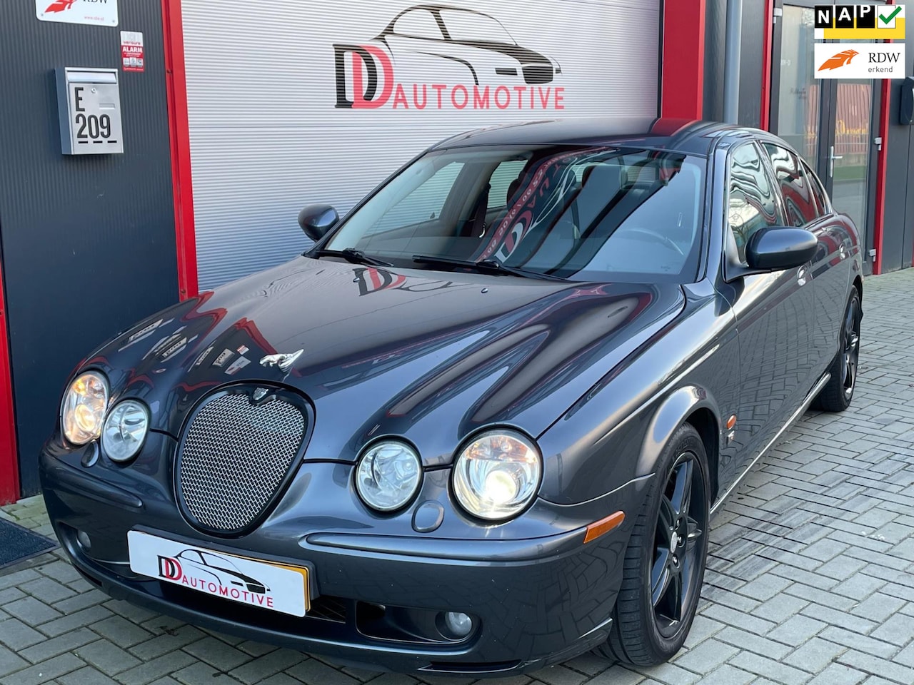 Jaguar S-type - 4.2 V8 R S/C AUT/SUPERCHARGER/NAVI/LEER/XENON/CRUISE/400PK - AutoWereld.nl