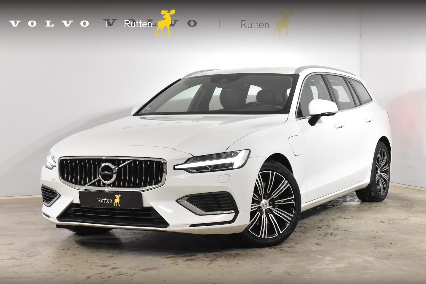 Volvo V60 - T6 340PK Automaat Recharge AWD Inscription / Adaptieve cruise/ BLIS/ Adaptieve koplampen/ - AutoWereld.nl