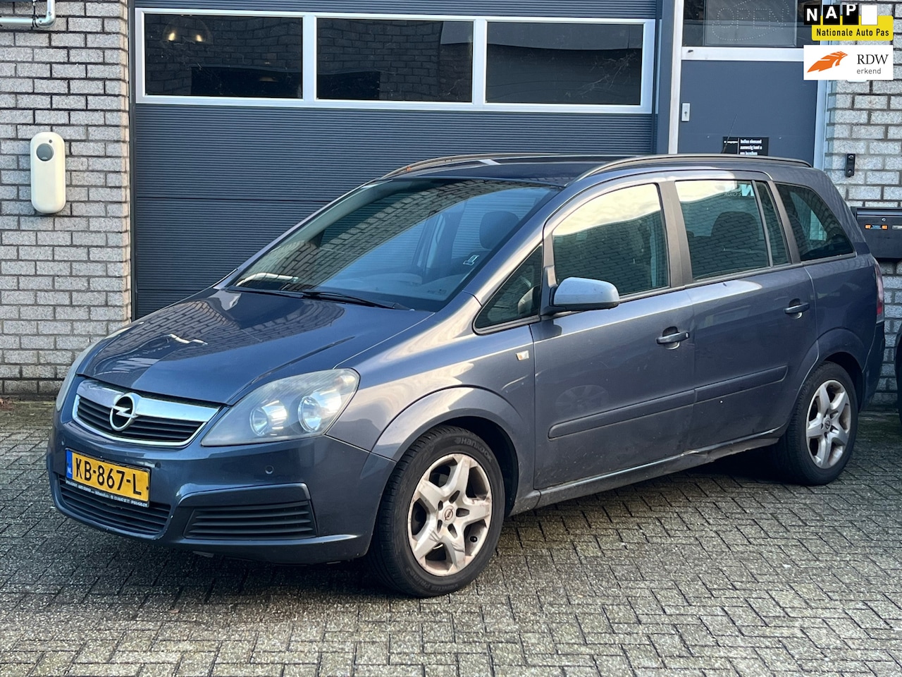 Opel Zafira - 1.6 Essentia 7 zitter APK 9-10-2025 - AutoWereld.nl