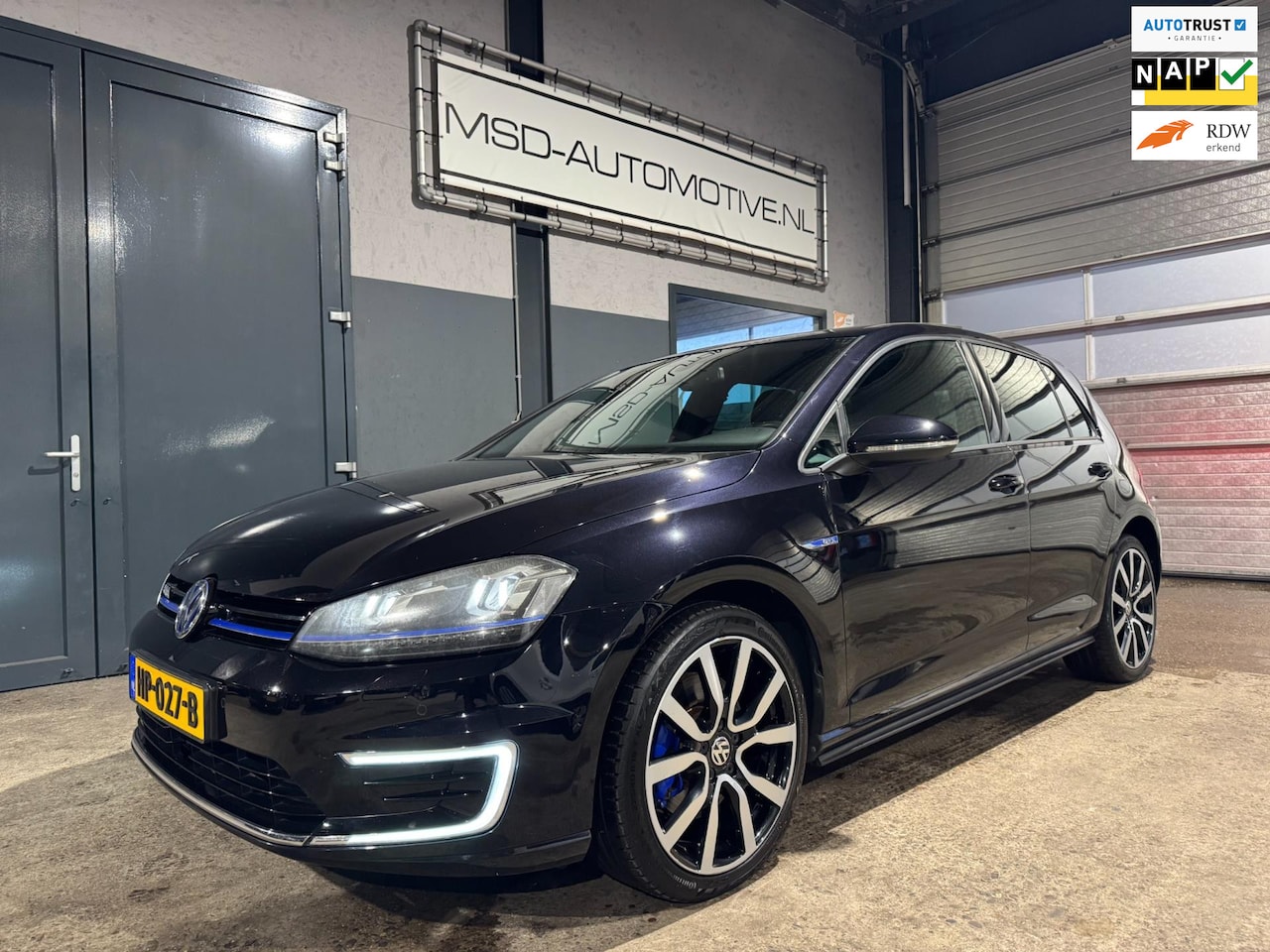 Volkswagen Golf - 1.4 TSI GTE Panoramadak Stoelverwarming Onderhouden NAP - AutoWereld.nl