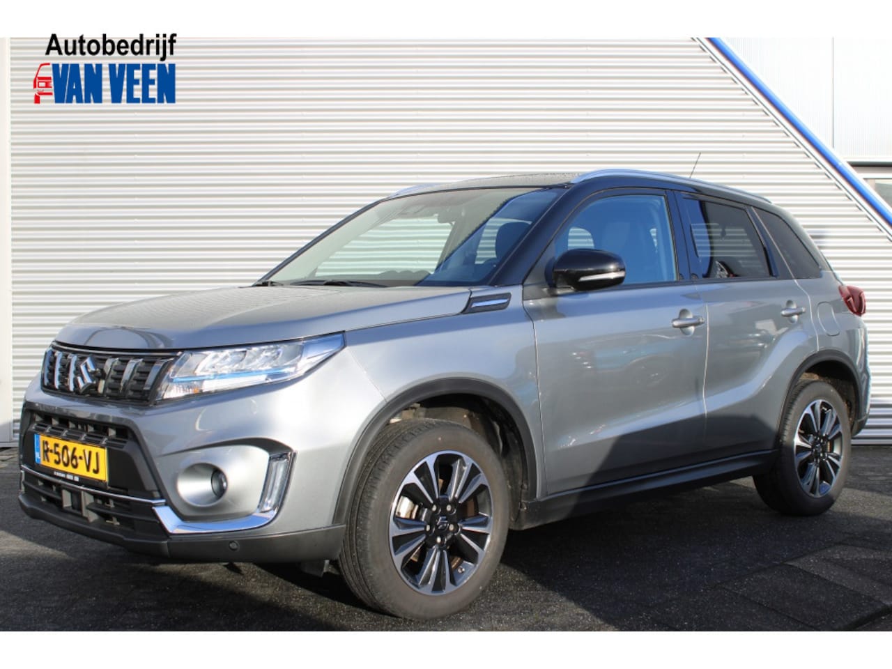 Suzuki Vitara - 1.4 Boosterjet Style + Sunroof SmartHybrid - AutoWereld.nl