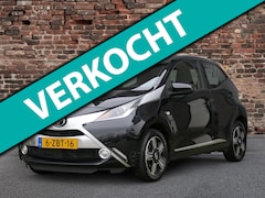 Toyota Aygo - 1.0 VVT-i x-clusiv Automaat | Navi | Camera | LM Velgen