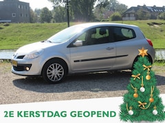 Renault Clio - 1.2 TCE Collection - Airco Tweede kerstdag open van 10:00 uur tot 15:00 uur