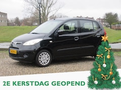 Hyundai i10 - 1.1 Dynamic Tweede kerstdag open van 10:00 uur tot 15:00 uur