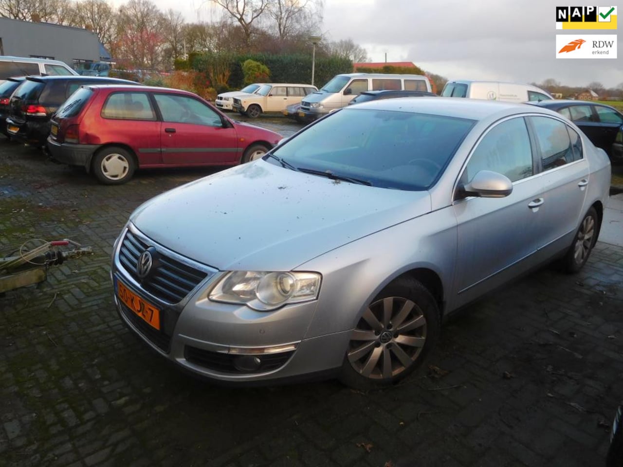 Volkswagen Passat - 2.0 TDI Comfortline 2.0 TDI Comfortline - AutoWereld.nl