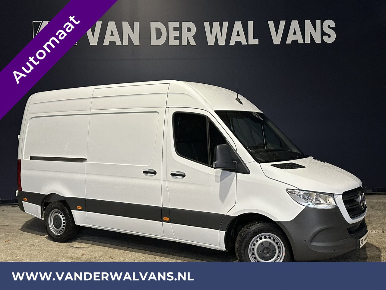 Mercedes-Benz Sprinter - 317 CDI 170pk 9G-Tronic Automaat L2H2 Fabrieksgarantie Euro6 Airco | Camera | Navigatie | - AutoWereld.nl