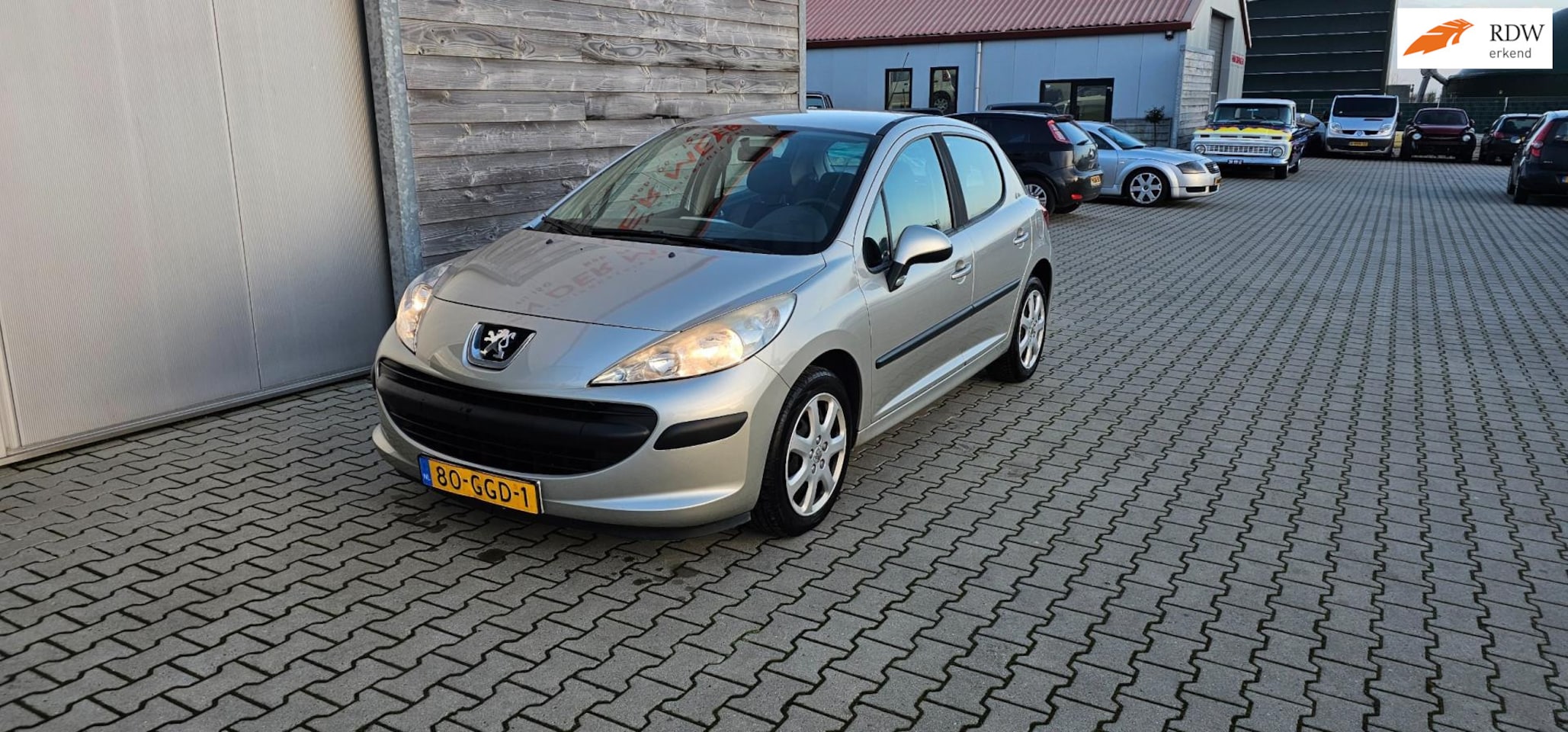 Peugeot 207 - 1.4-16V X-line 1.4-16V X-line - AutoWereld.nl