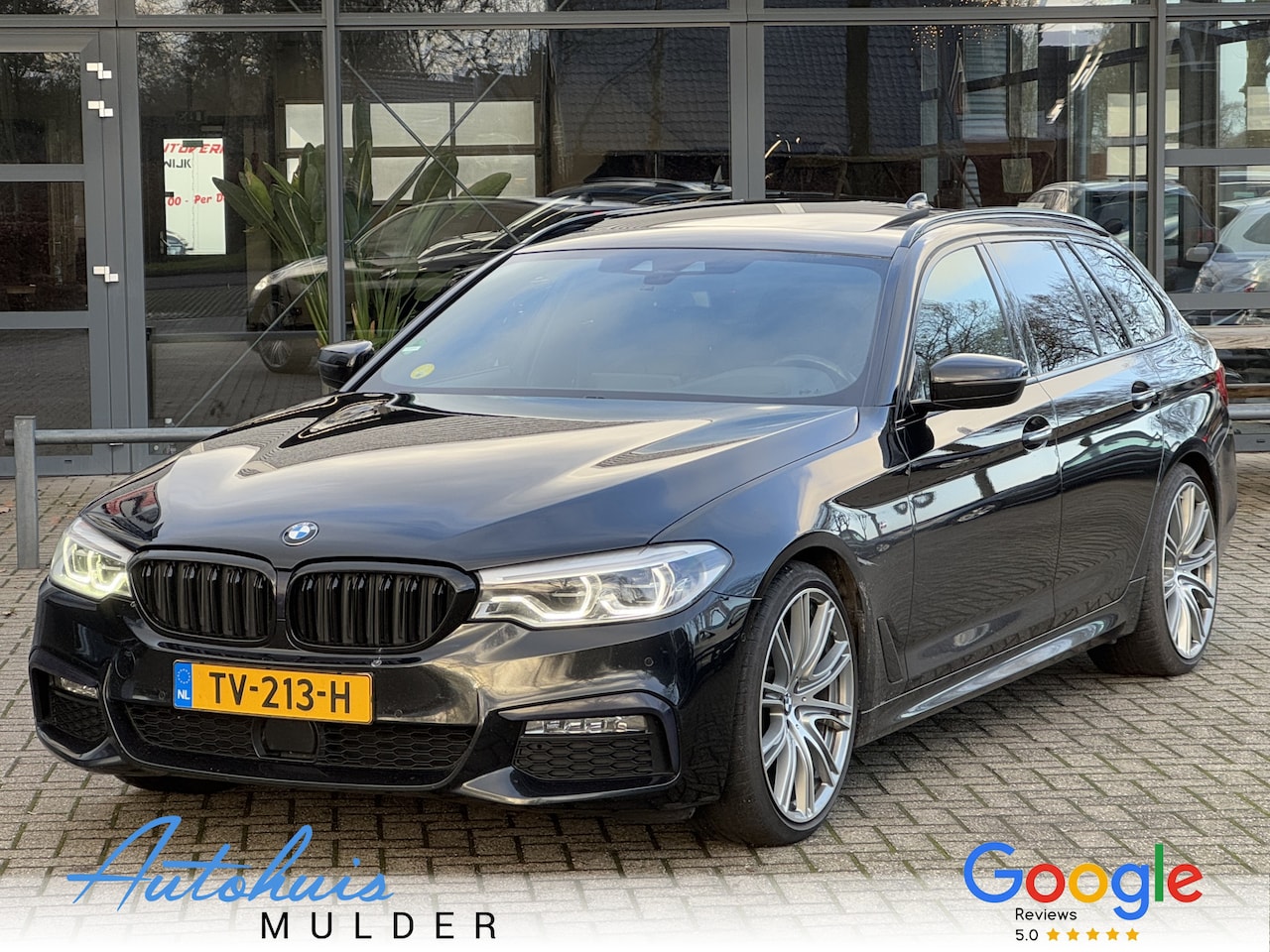 BMW 5-serie Touring - 520d High Executive/Leder/Pano/Trekhaak/M-Pakket - AutoWereld.nl