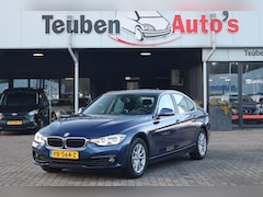 BMW 3-serie - 318i Executive Zie foto's Navigatie, Climate control, Cruise control, Motorstoring brandt