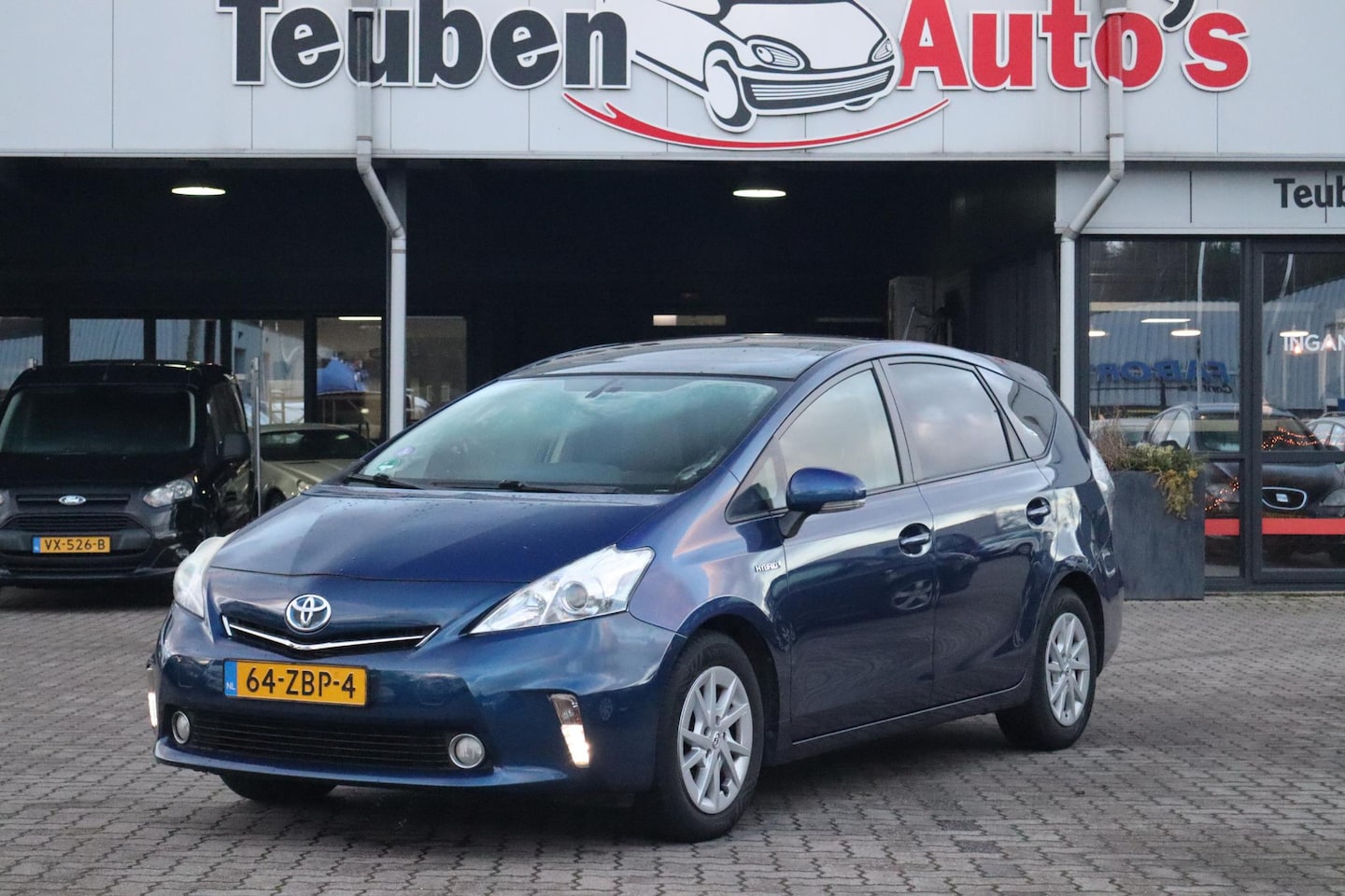 Toyota Prius Wagon - 1.8 Aspiration 96g Navigatie, Camera, 7 Persoons, Cruise control, Elektrische ramen, Licht - AutoWereld.nl