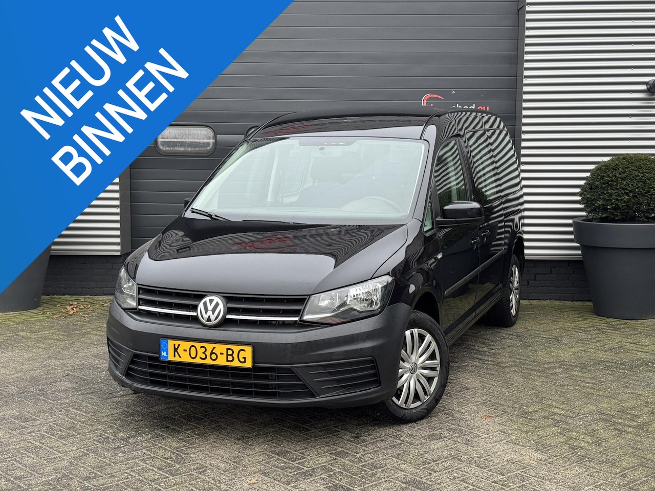 Volkswagen Caddy Maxi - 2.0 TDI Trendline | Airco | Parkeersensoren | Oprijplaat Rolstoel Vervoer | Radio | - AutoWereld.nl