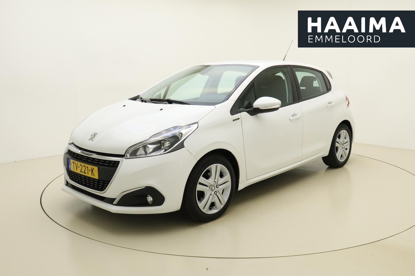 Peugeot 208 - 1.2 PureTech Signature | Apple Carplay  |Cruise control | Navigatie | Airco | Parkeersenso - AutoWereld.nl