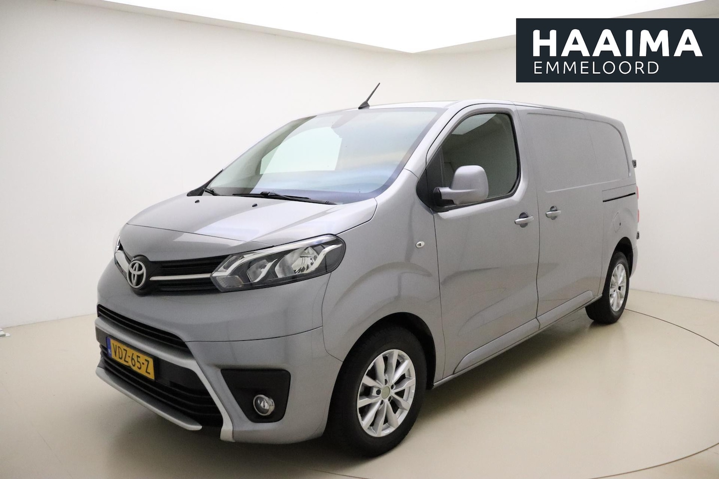 Toyota ProAce - 2.0 D-4D Professional Automaat | Navigatie | Dubbele zijschuifdeur | Passagiersstoel | Lic - AutoWereld.nl