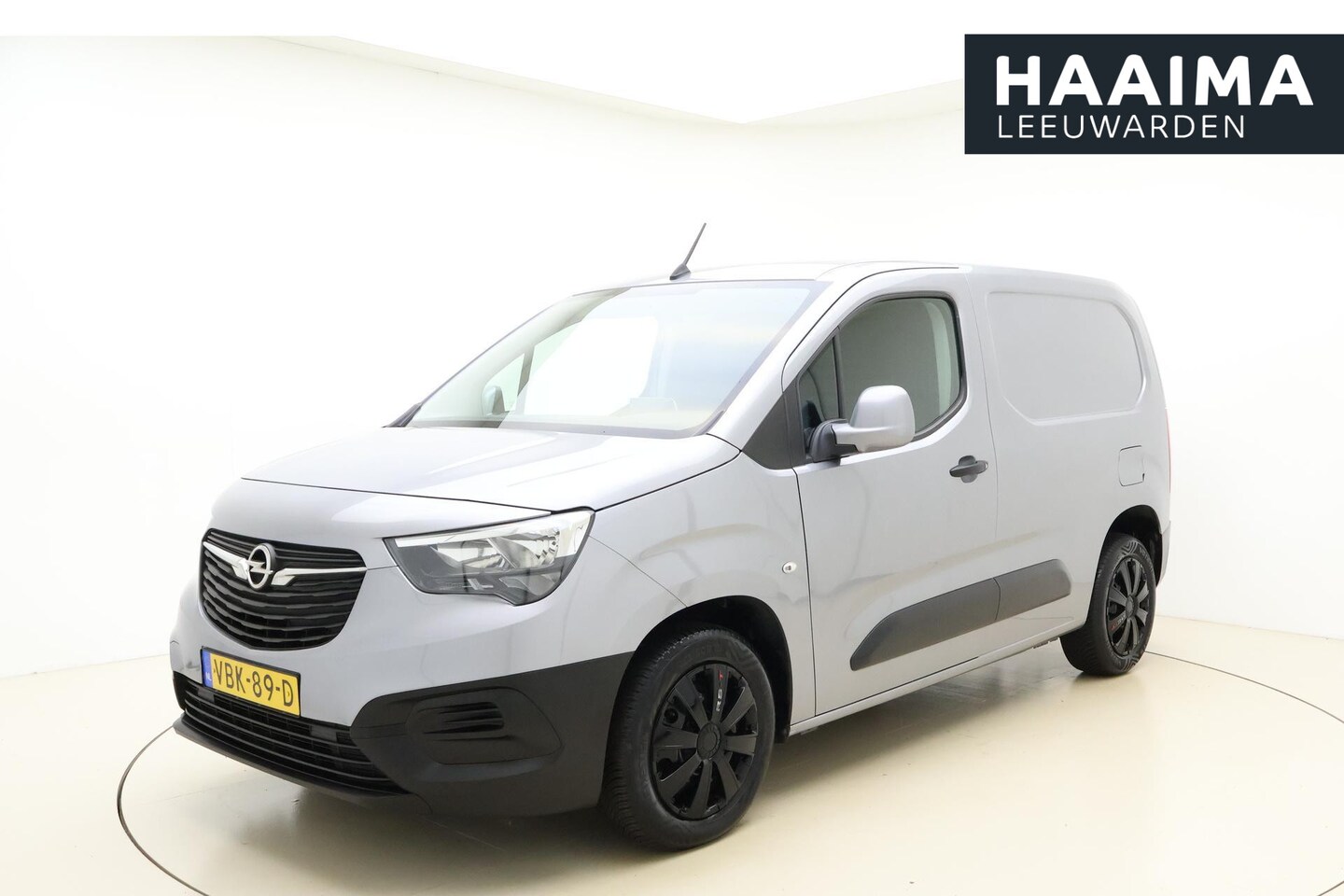 Opel Combo - 1.6D L1H1 Edition 100 PK | Handgeschakeld | Trekhaak | 2-Zits | Betimmering | Cruise Contr - AutoWereld.nl