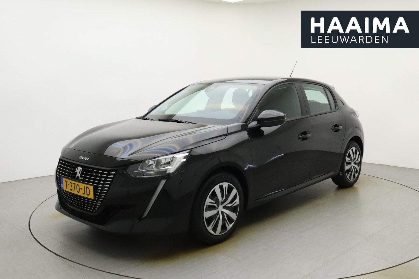 Peugeot 208 - 1.2 PureTech Active Pack | Navigatie | Airco & Cruise Control | Parkeersensoren | Telefoon - AutoWereld.nl