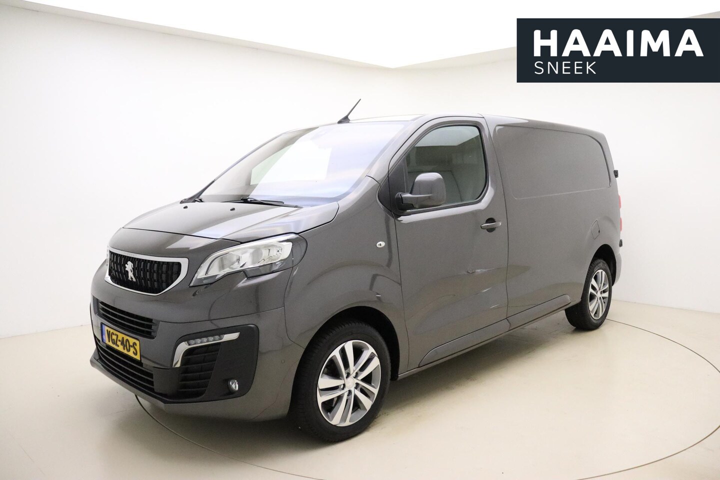 Peugeot Expert - 2.0 BlueHDI 120 Standard Asphalt | 3 Zits | Lichtmetalen velgen | Navigatie | Exterieurpak - AutoWereld.nl