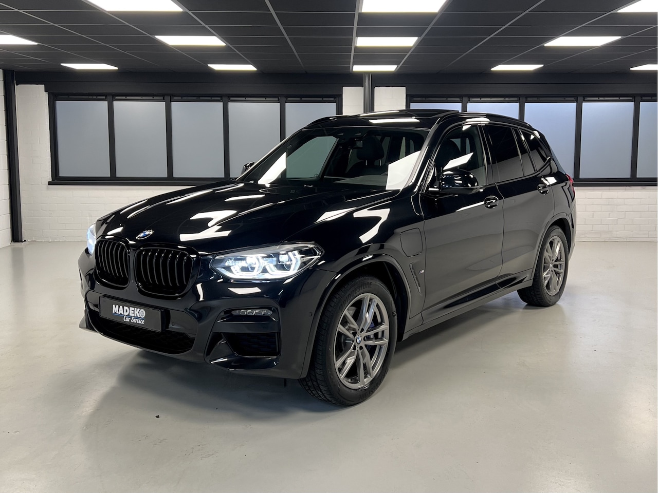 BMW X3 - xDrive30e M Sport |Pano|360|Keyless|Sfeer - AutoWereld.nl