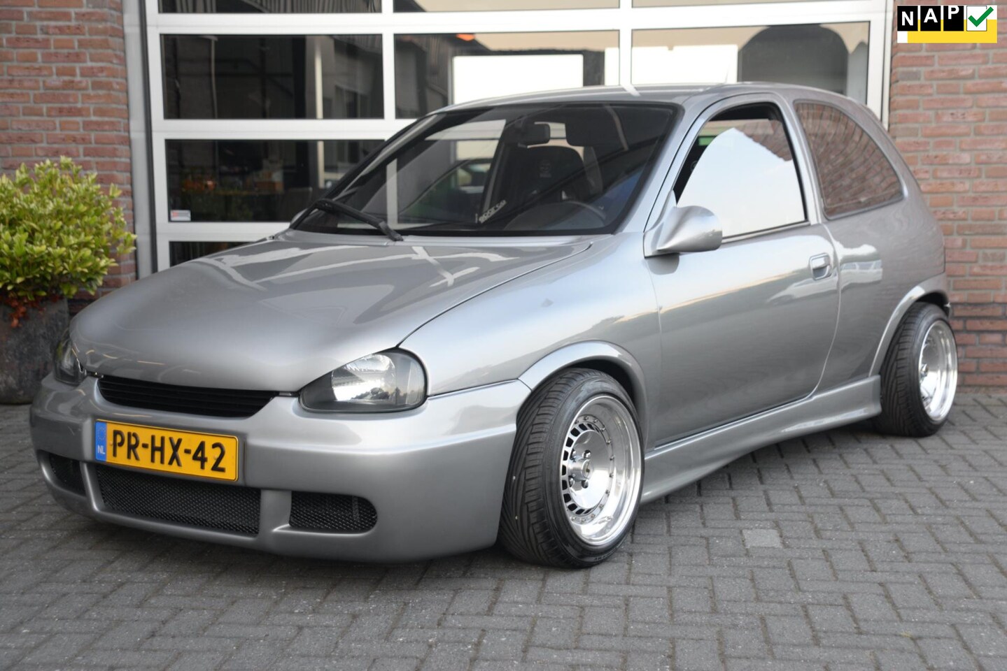 Opel Corsa - 1.4i-16V Sport | Modified Edition | - AutoWereld.nl