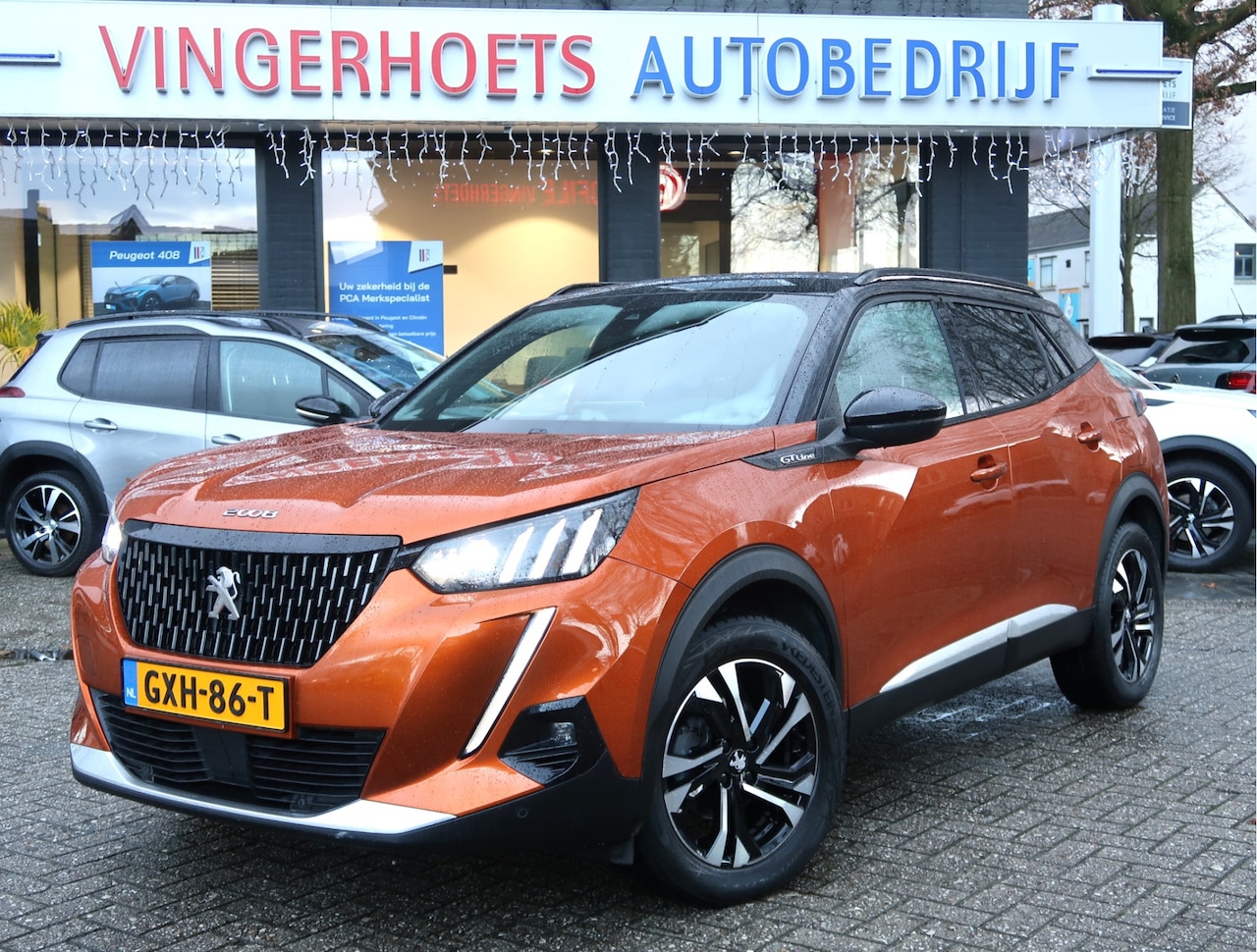 Peugeot 2008 - 130 Pk * GT-Line * AUTOMAAT * EAT8 * * Zwart Lederen interieur * Navigatie * Massage Stoel - AutoWereld.nl