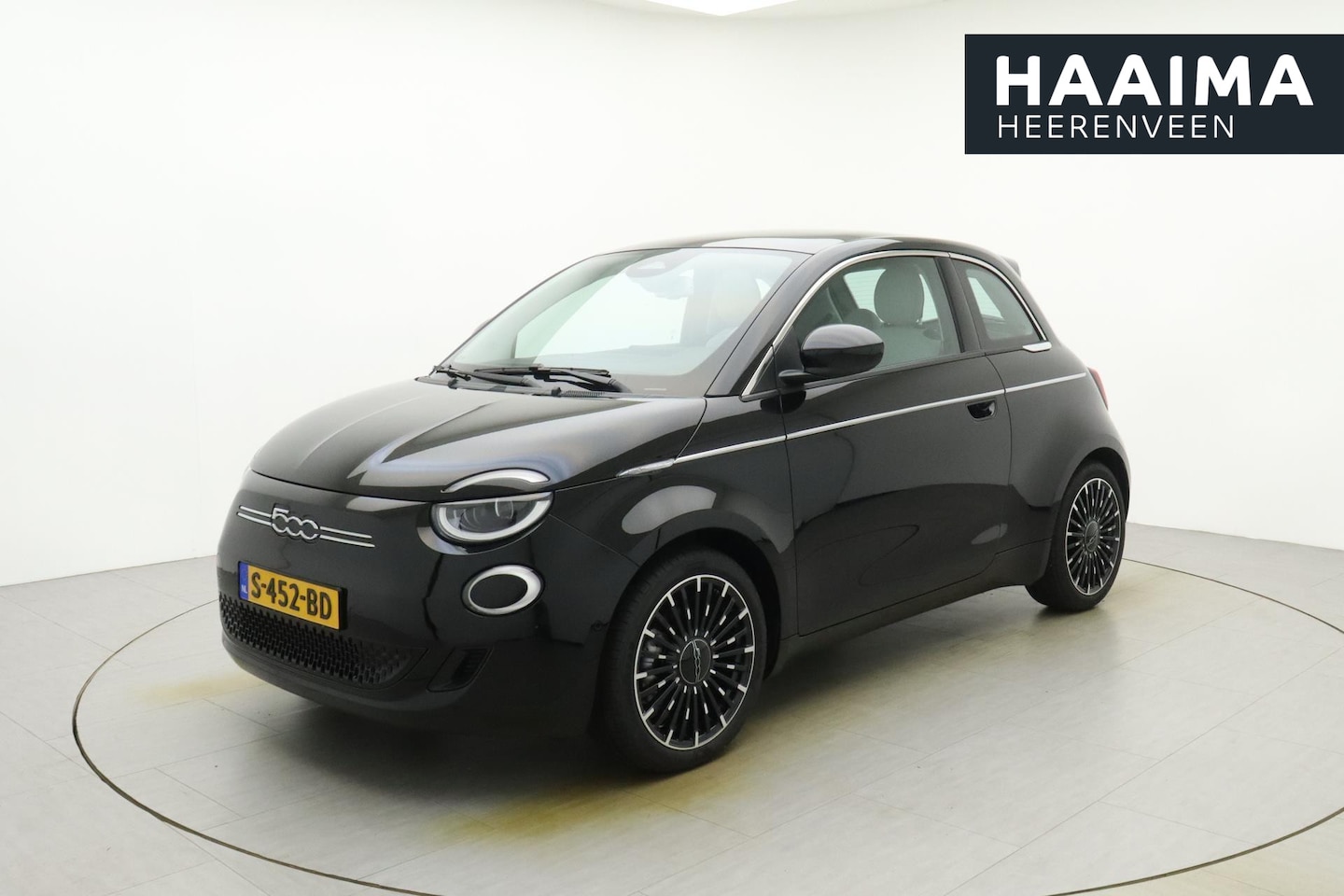 Fiat 500e - La Prima 42 kWh | DEMO | 100% elektrisch | Panoramadak | Technology Pack | Snel leverbaar - AutoWereld.nl