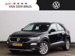 Volkswagen T-Roc - 1.0 TSI Style | Trekhaak | Navigatie | Adaptive cruise control | Parkeersensoren | Climate