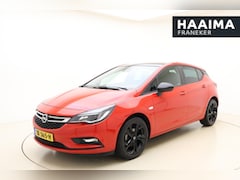 Opel Astra - 1.4 Black Edition 150pk | Navigatie | Airco | Sportief | Parkeersensoren Achter | Weinig K