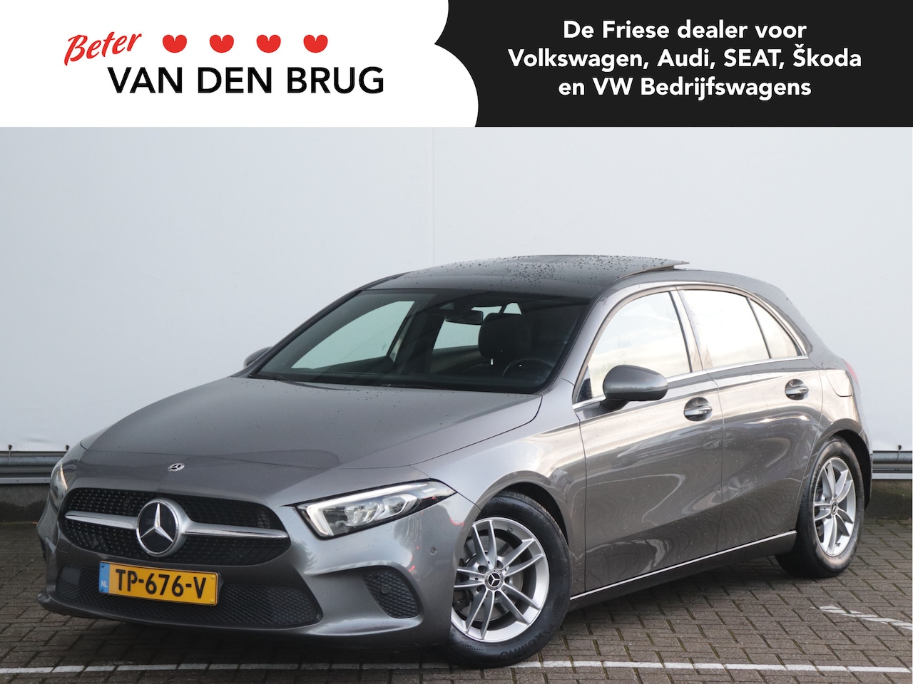 Mercedes-Benz A-klasse - 200 Business Solution Plus Upgrade | Panorama dak | Achteruitrijcamera | LED | Stoelverwar - AutoWereld.nl