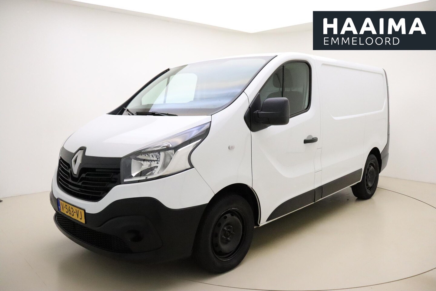 Renault Trafic - 1.6 dCi T27 L1H1 Comfort | Airconditioning | Elektrisch Pakket | Bijrijdersbank | Betimmer - AutoWereld.nl