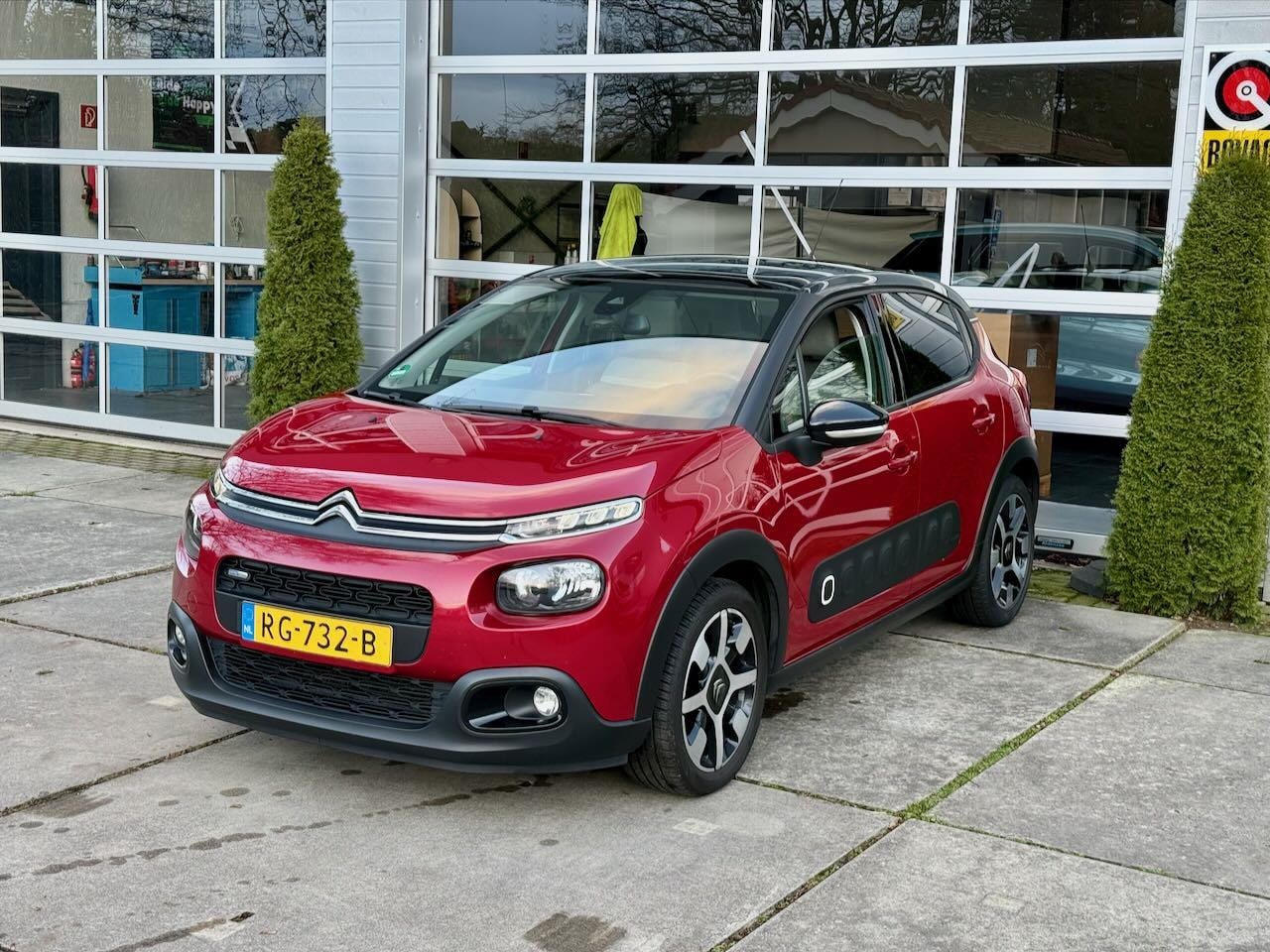 Citroën C3 - 1.2 PureTech S&S Shine|Panodak|Apple/Android|Camera - AutoWereld.nl