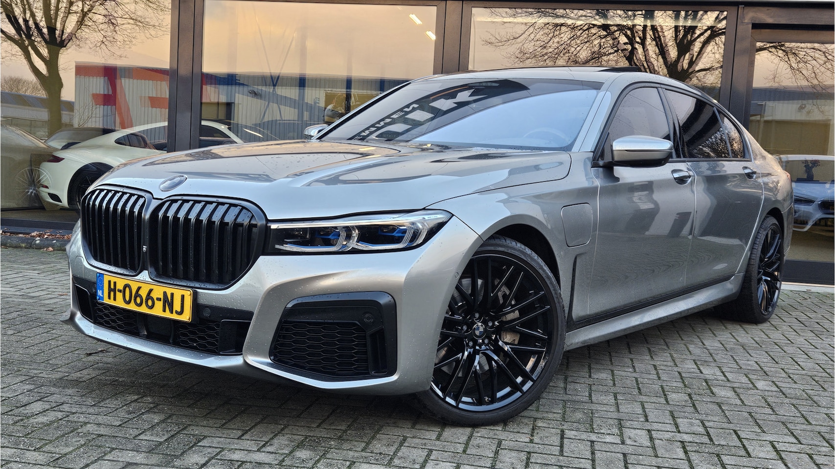 BMW 7-serie - 745Le xDrive High Executive >>FULL OPTIONS<< - AutoWereld.nl