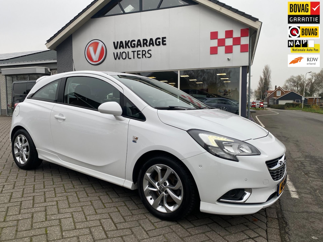 Opel Corsa - 1.0 Turbo Color Edition OPC-line - AutoWereld.nl