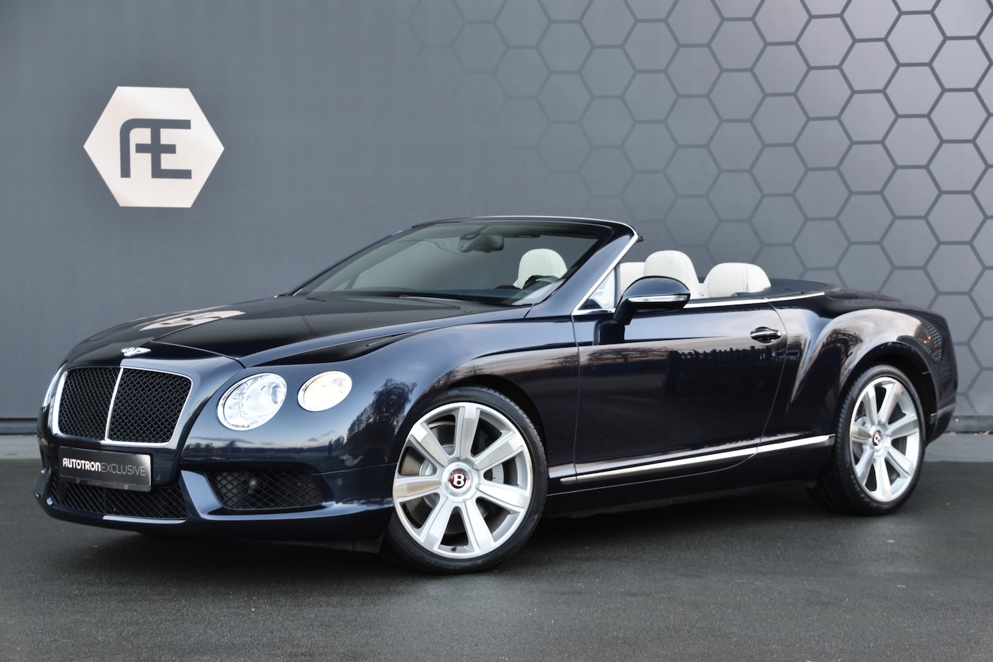 Bentley Continental GTC - 4.0 V8 | STOELKOELING | NEKVERWARMING | WINDREK | MASSAGESTOELEN | ETC. - AutoWereld.nl