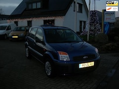 Ford Fusion - 1.4-16V Cool & Sound komt van 1e eigenaar