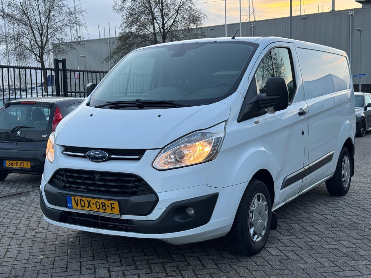 Ford Transit Custom - 270 2.2 TDCI L1H1 Trend Clima 2015 - AutoWereld.nl