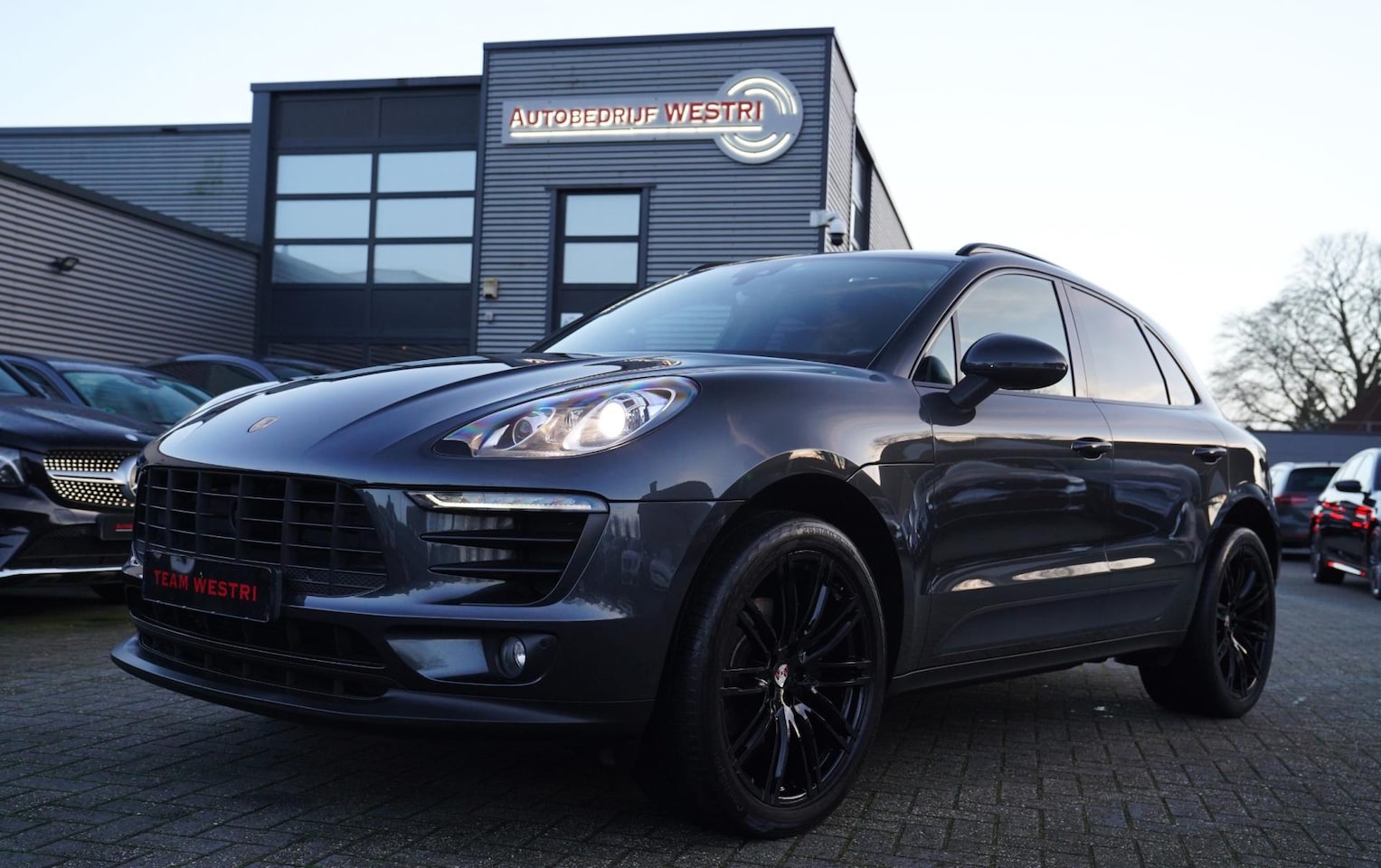 Porsche Macan - 2.0 | Panorama | Xenon | 21 inch | Luxe Leder | Stoelverwarming | Cruise control | Lane As - AutoWereld.nl