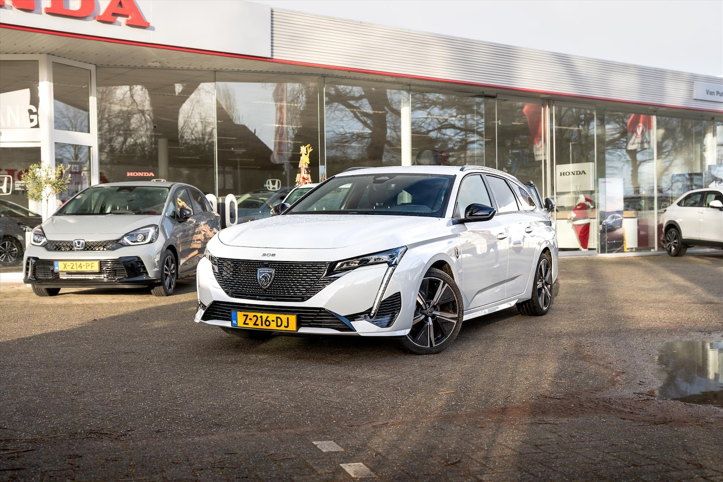 Peugeot 308 SW - 1.2 Puretech GT Automaat | NL auto | 1e eigenaar | navigatie | Apple Carplay / Android aut - AutoWereld.nl