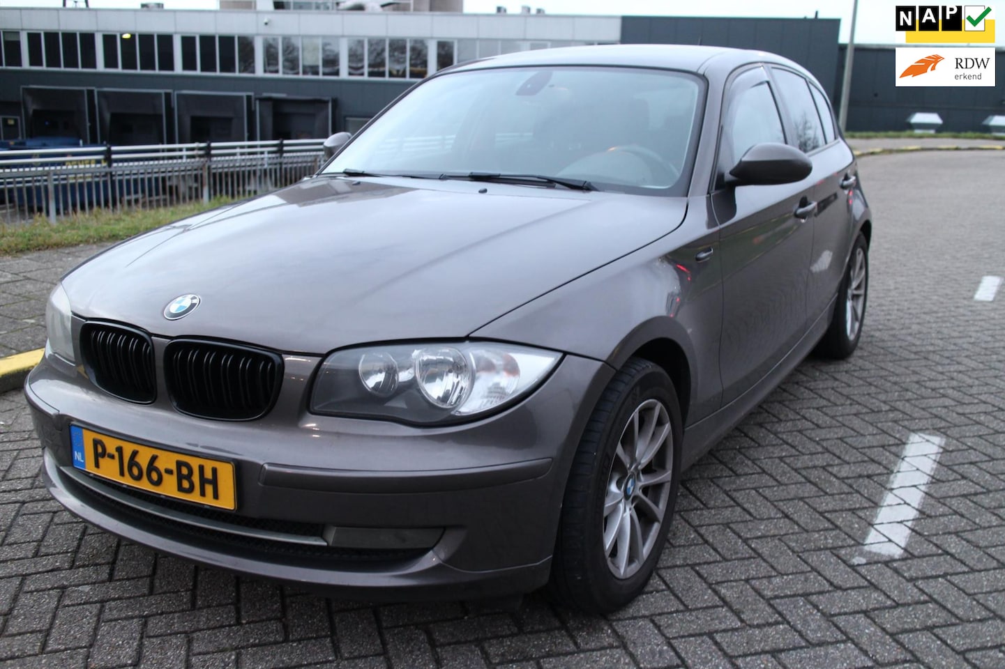 BMW 1-serie - 116i 116i - AutoWereld.nl