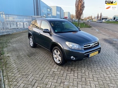 Toyota RAV4 - 2.2 D-CAT Executive